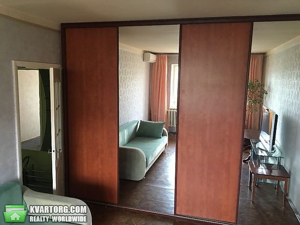 Sell 2-room apartment. Киев,  Героев Днепра — photo 3