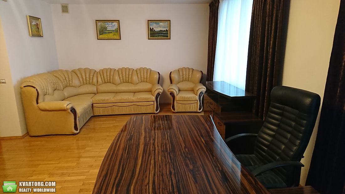 Rent out 3-room apartment. Киев,  Княжий Затон — photo 1