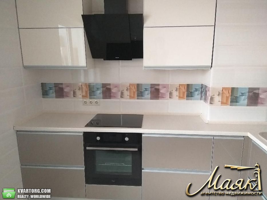 Sell 1-room apartment. Киев,  Урловская — photo 1