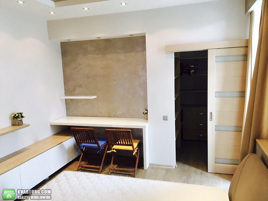 Rent out 2-room apartment. Киев,  Жилянская — photo 6