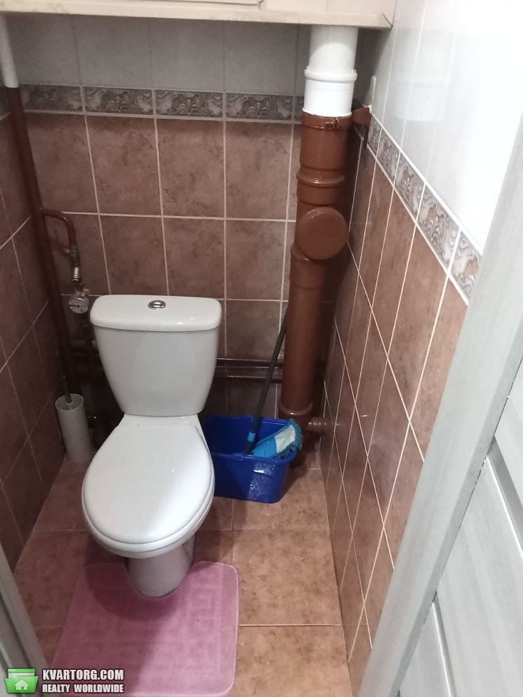 Rent out 2-room apartment. Киев, Харьковское шоссе — photo 5