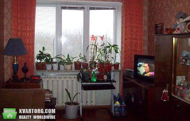Sell 2-room apartment. Киев,  Русановская наб — photo 1