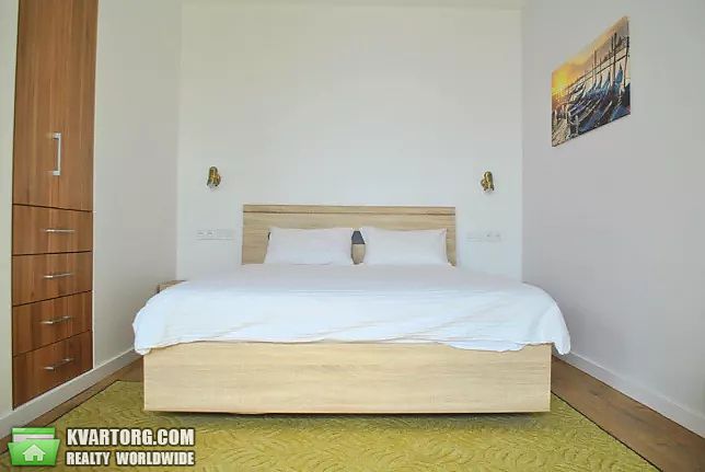 Rent out 1-room apartment. Киев, Практичная — photo 1