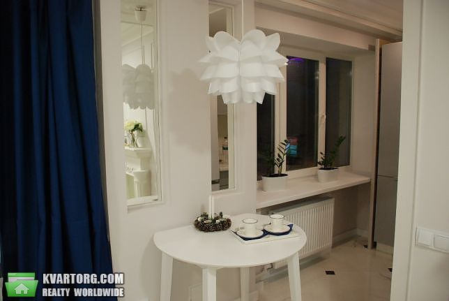 Rent out 2-room apartment. Киев, Леси Украинки — photo 5