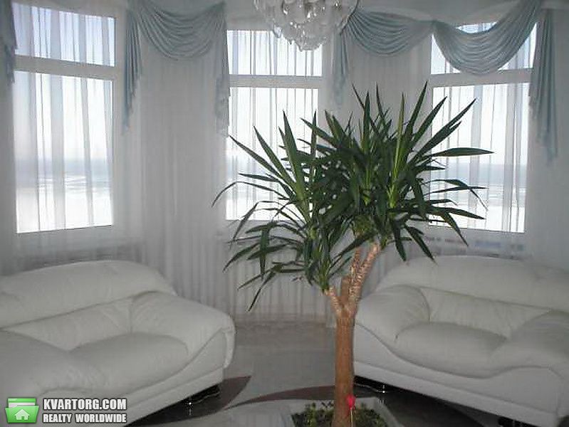 Rent out 3-room apartment. Одесса, Французский бульвар — photo 1
