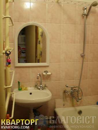 Sell 3-room apartment. Киев,  Щорса — photo 9