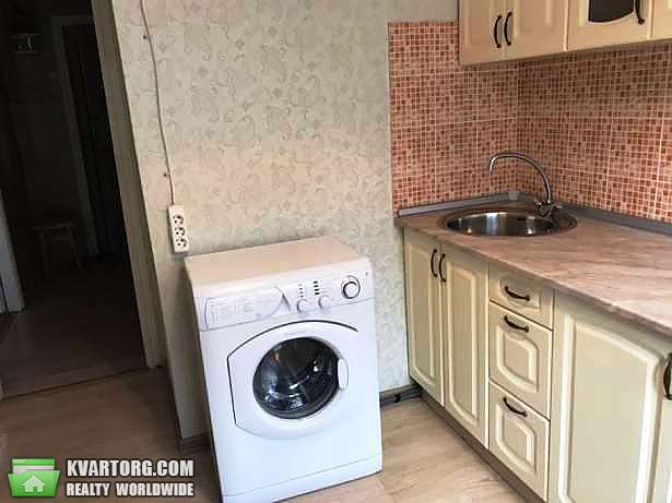 Sell 2-room apartment. Киев,  Курская — photo 2