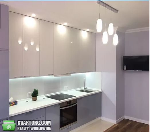 Rent out 2-room apartment. Киев,  Гмыри — photo 1