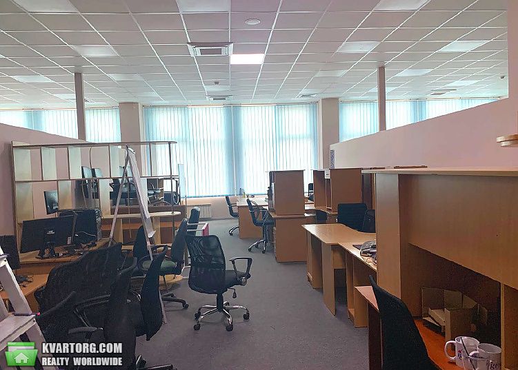 Rent out office. Киев, полевая — photo 3