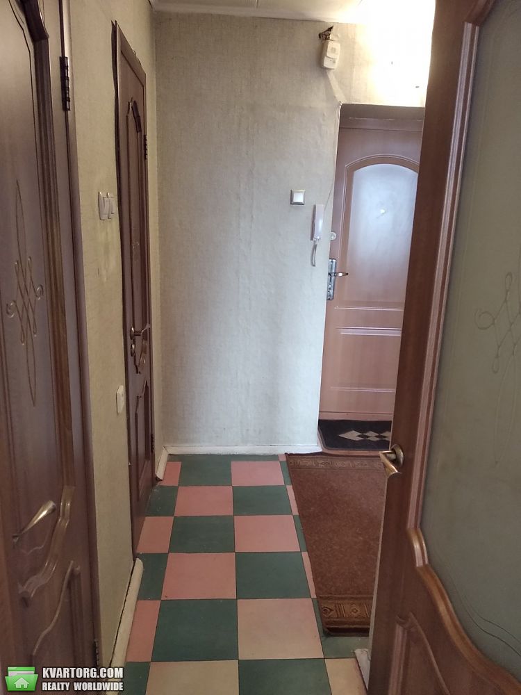 Rent out 1-room apartment. Киев,  Ватутина пр — photo 3