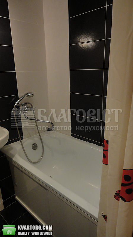Rent out 2-room apartment. Киев,  Приречная — photo 3