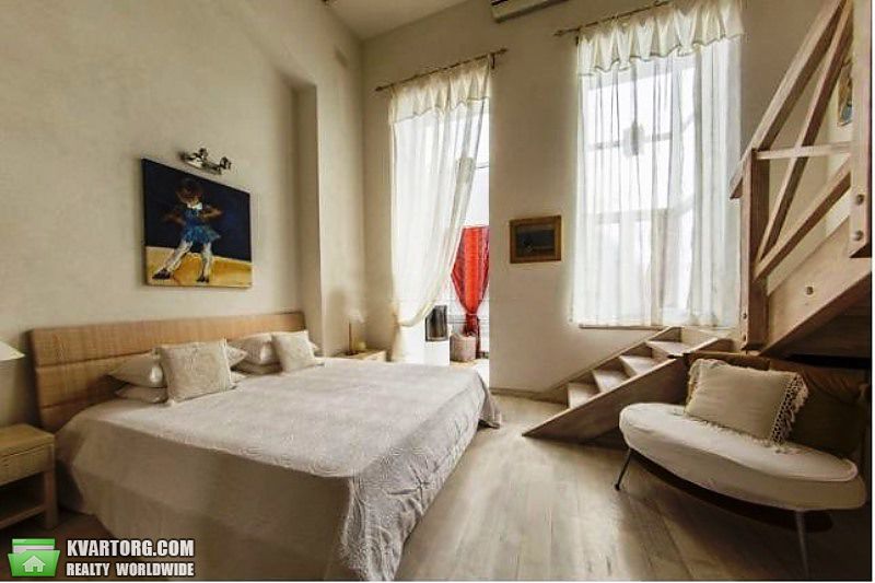 Rent out 3-room apartment. Киев,  Большая Васильковская — photo 2
