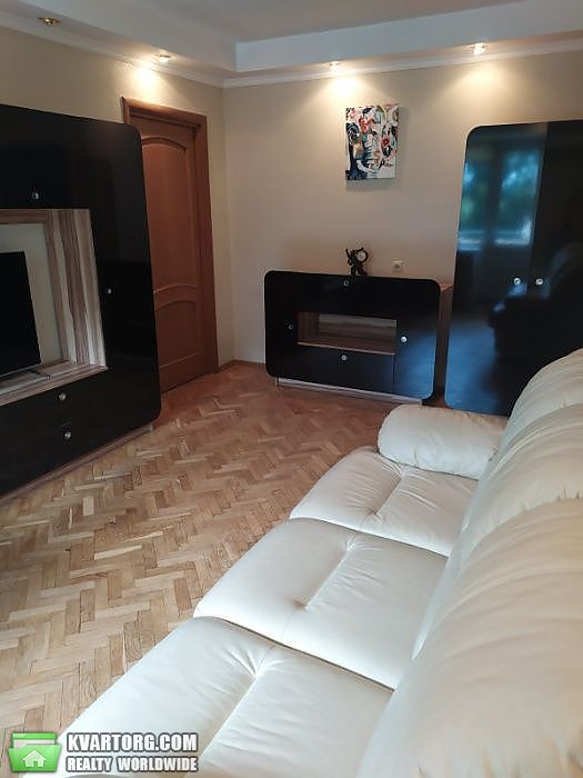 Sell 2-room apartment. Киев,  Дегтяревская — photo 2