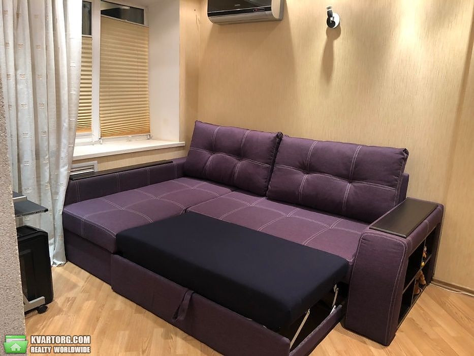 Sell 1-room apartment. Киев,  Навашина — photo 1