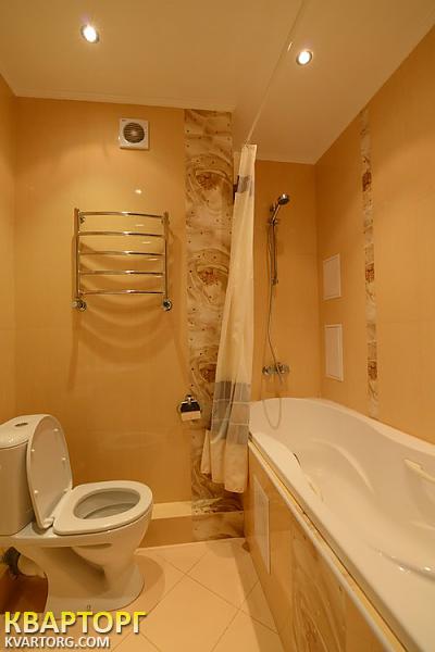 Rent out 3-room apartment. Киев,  Голосеевская — photo 6