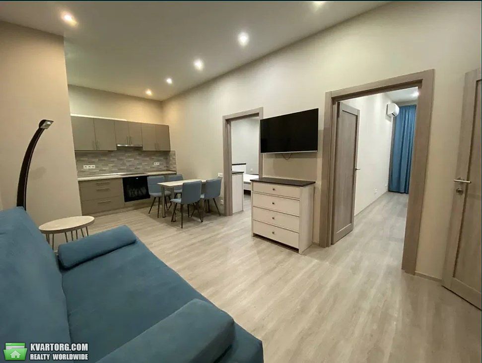 Rent out 2-room apartment. Киев, Коновальца — photo 1
