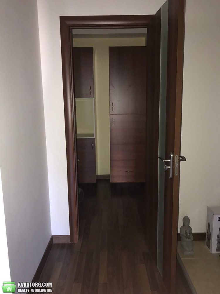 Sell 3-room apartment. Киев,  Срибнокильская — photo 1