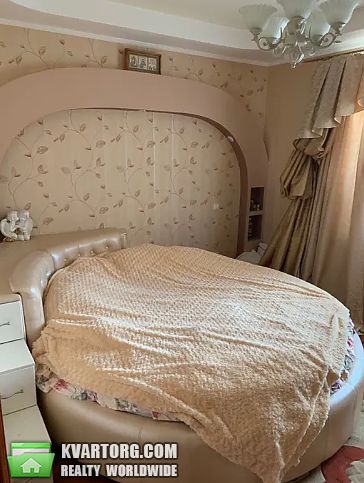 Sell 3-room apartment. Киев,  Алма-Атинская — photo 1
