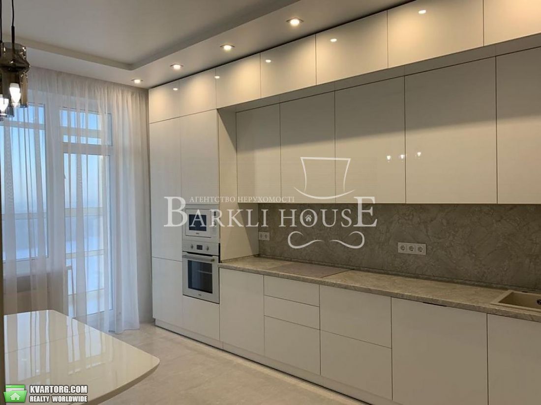 Rent out 3-room apartment. Киев, Никольско Слободская — photo 3