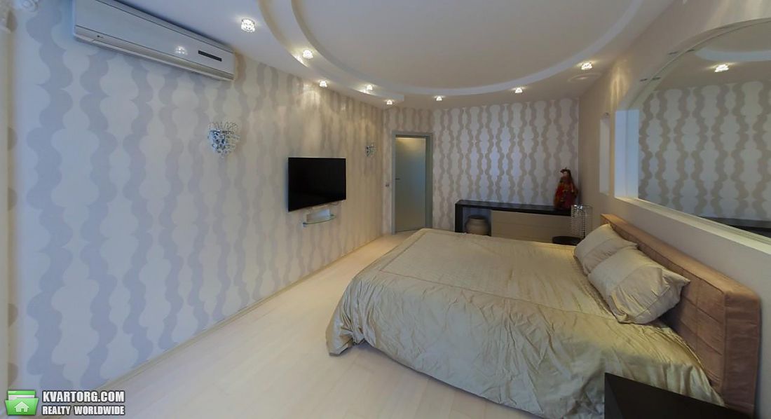 Rent out 3-room apartment. Киев,  Введенская — photo 4