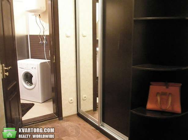 Rent out 2-room apartment. Киев,  Чавдар — photo 3