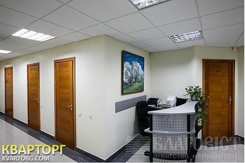 Rent out office. Киев, Спортивная пл. — photo 1