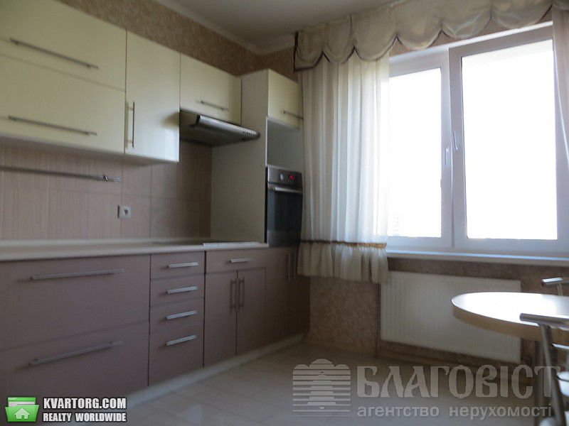 Sell 3-room apartment. Киев,  Урловская — photo 6