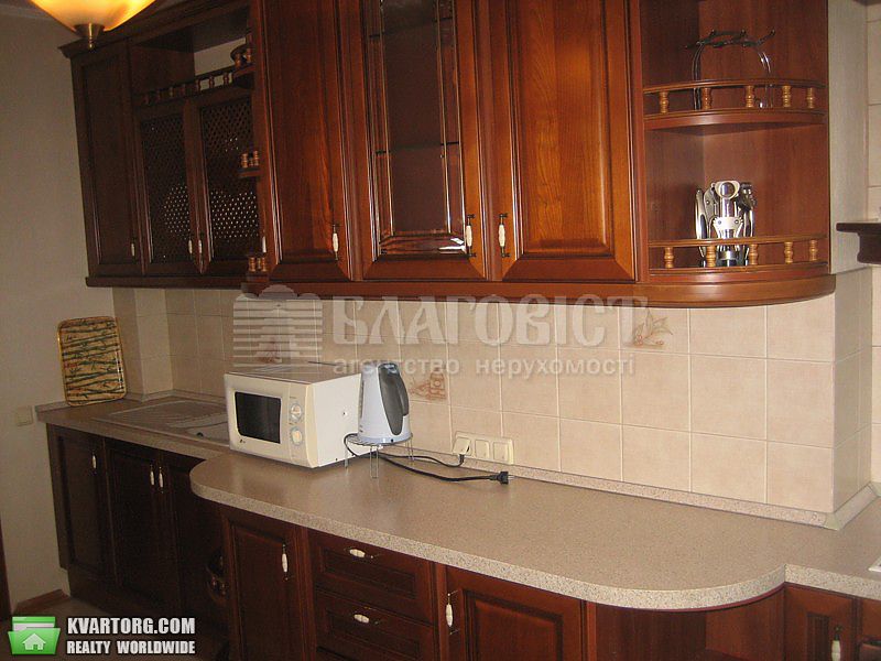 Rent out 3-room apartment. Киев, Феодоры Пушиной — photo 3