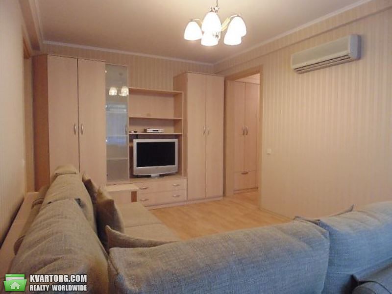 Sell 2-room apartment. Киев,  Довженко — photo 2