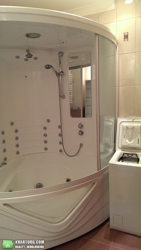Rent out 3-room apartment. Киев,  Щорса — photo 5