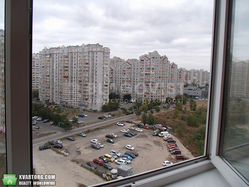 Sell 4-room apartment. Киев,  Урловская — photo 9