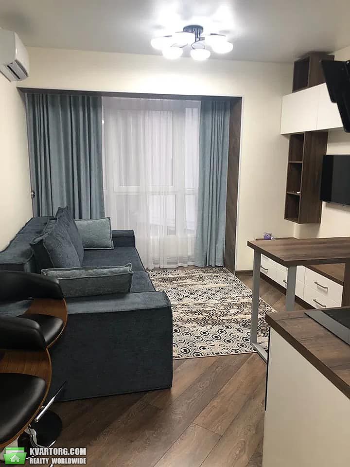 Rent out 1-room apartment. Киев, Николая Соловцова — photo 1