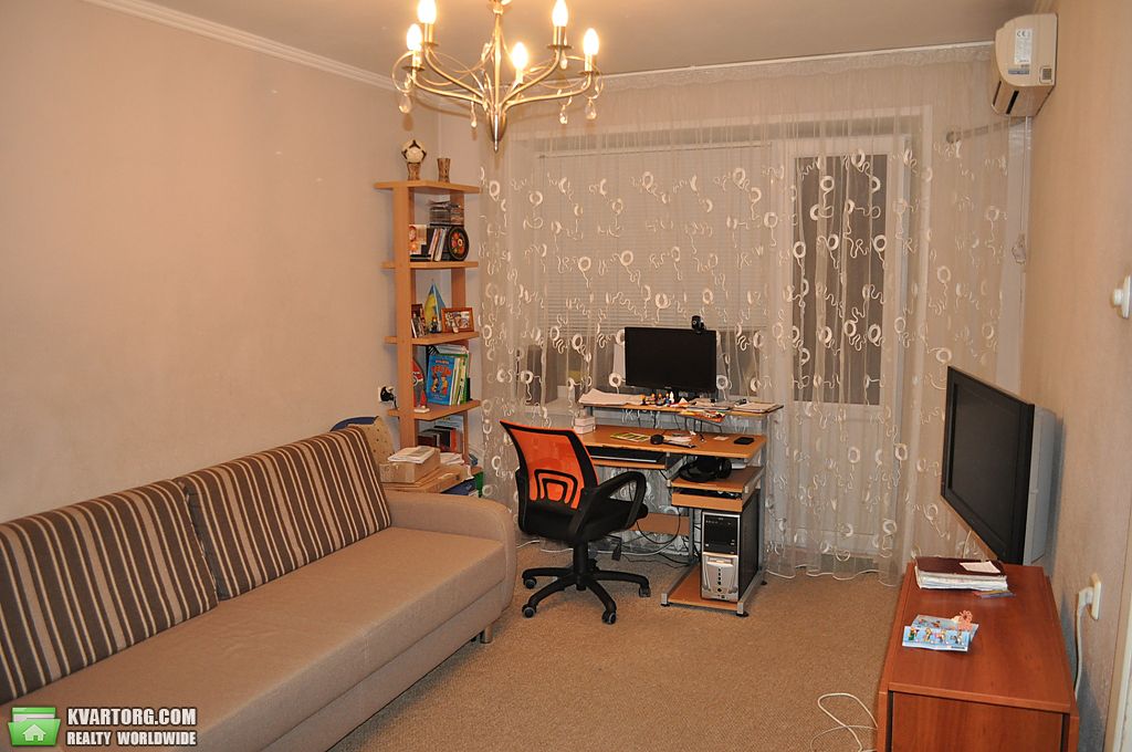 Sell 2-room apartment. Днепропетровск, проспект Героев — photo 1