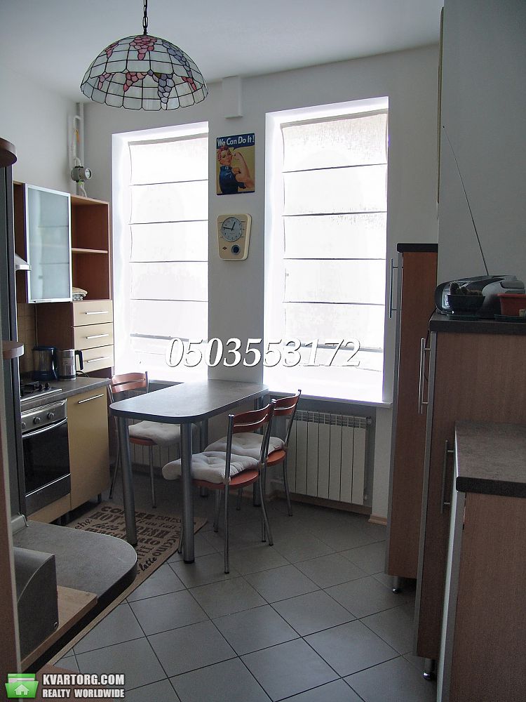 Rent out 3-room apartment. Киев,  Спасская — photo 4