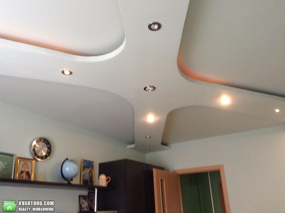 Sell 2-room apartment. Киев,  Маяковского — photo 3