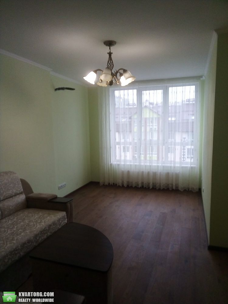 Rent out 3-room apartment. Киевская обл., Соборная — photo 6