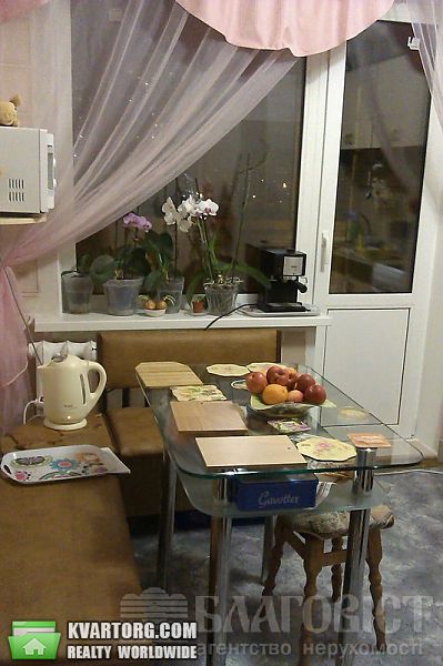 Sell 2-room apartment. Киев,  Героев Днепра — photo 2