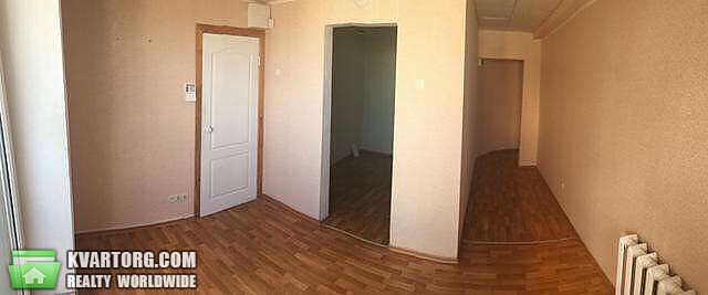 Sell 3-room apartment. Киев,  Святошинская пл — photo 2