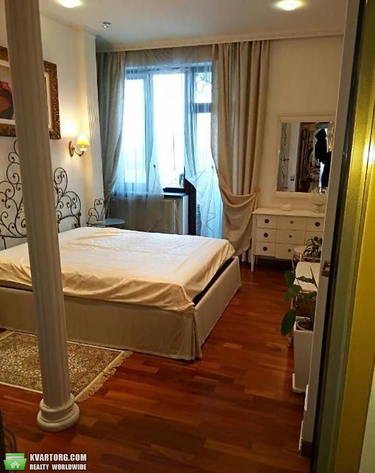Rent out 2-room apartment. Киев, Коновальца — photo 2