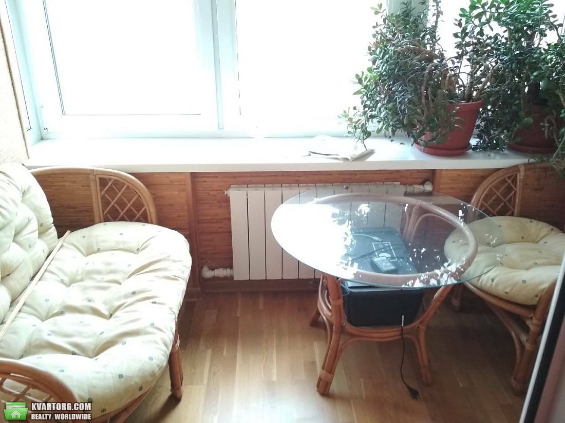 Sell 3-room apartment. Вышгород, Набережная — photo 2