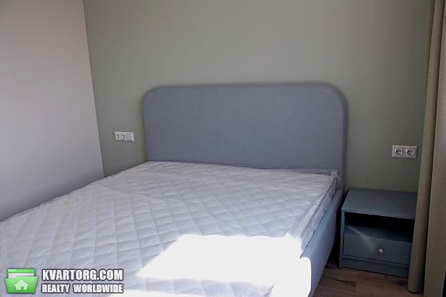 Rent out 2-room apartment. Киев,  Драгомирова — photo 3
