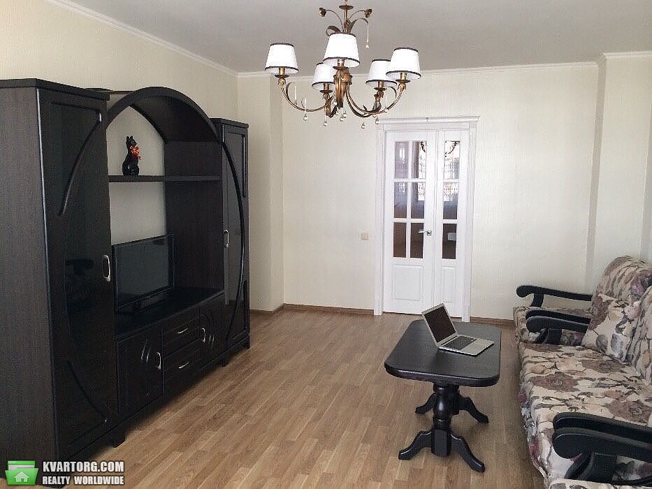 Rent out 2-room apartment. Киев,  Ломоносова — photo 3