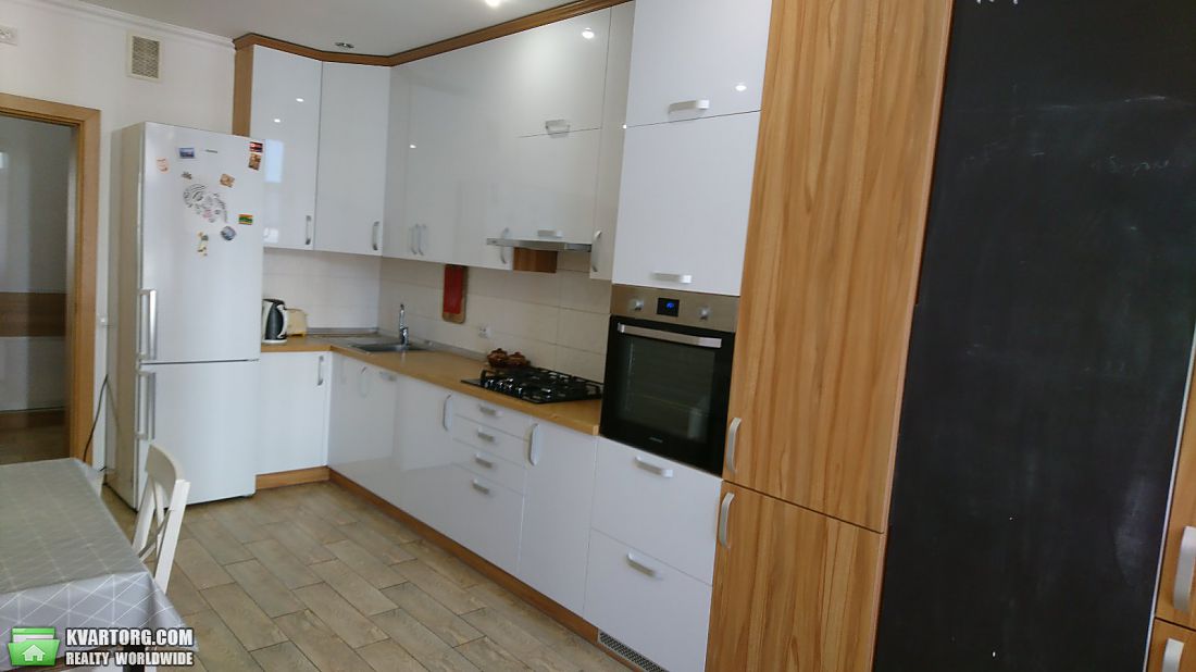 Rent out 2-room apartment. Киев,  Львовская — photo 3