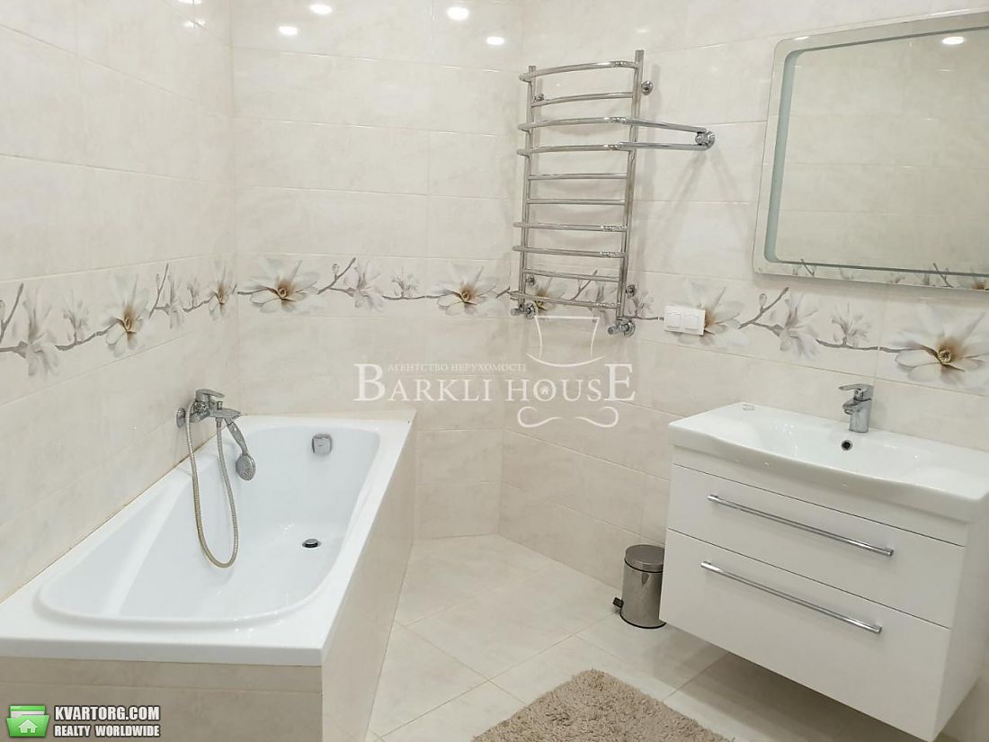 Rent out 3-room apartment. Киевская обл., Крюковщина — photo 8