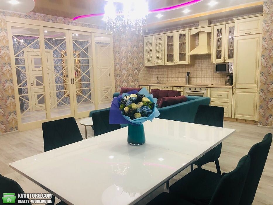 Rent out 3-room apartment. Киев, Петра Калнышевского — photo 3