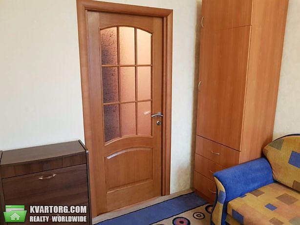 Rent out 3-room apartment. Киев,  Строителей — photo 9