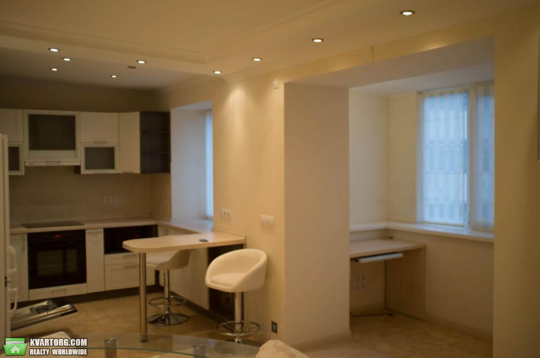 Rent out 2-room apartment. Киев,  Московская — photo 6