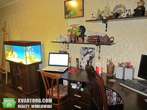 Sell 3-room apartment. Киев, Курская — photo 1