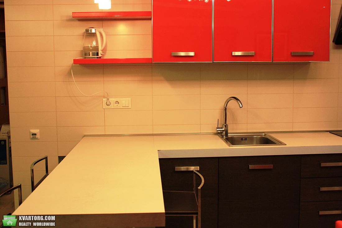 Rent out 2-room apartment. Днепропетровск, комсомольская — photo 4