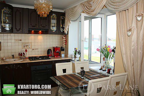 Sell 1-room apartment. Киев, Набережно-Крещатикская — photo 1